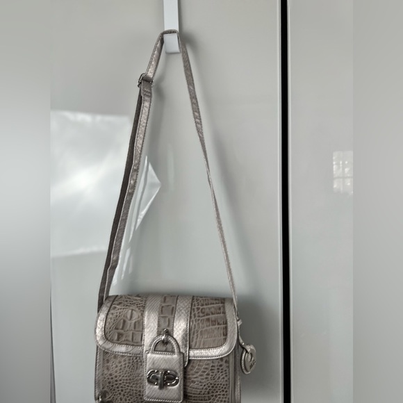 NWOT MC Marc Chantal Gray Vegan Leather Croc Embossed Crossbody Purse Silver - Picture 15 of 16
